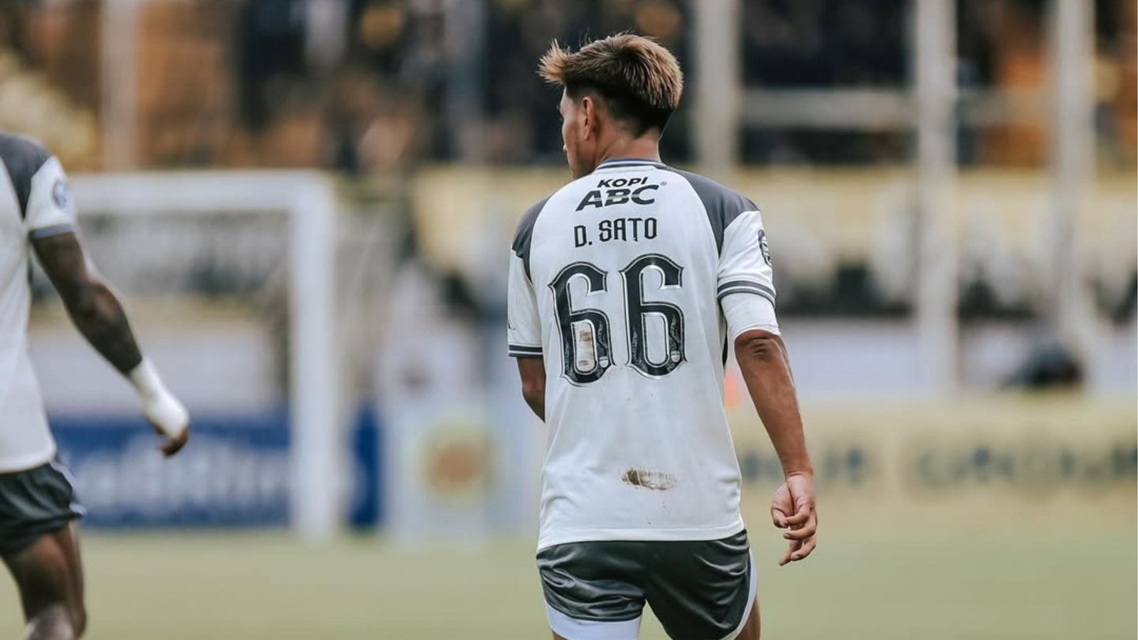 The Rise of AI-Powered Personal Assistants: How They Manage